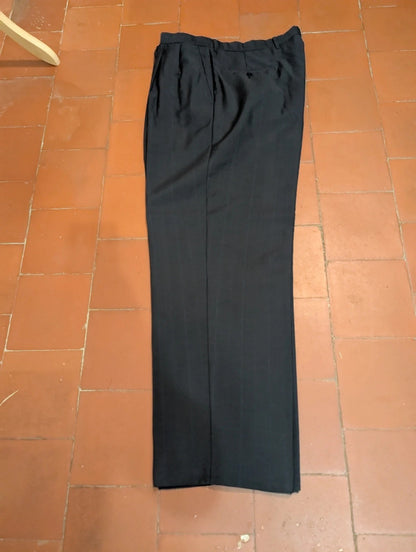 Élégant costume costume croisé pinstripe en laine froide