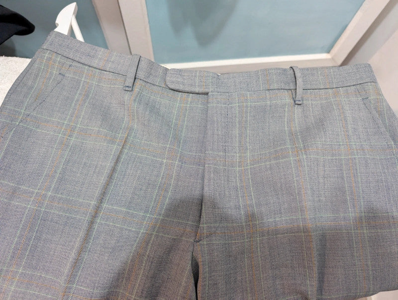 Exceptionnel costume gris a carreaux en laine