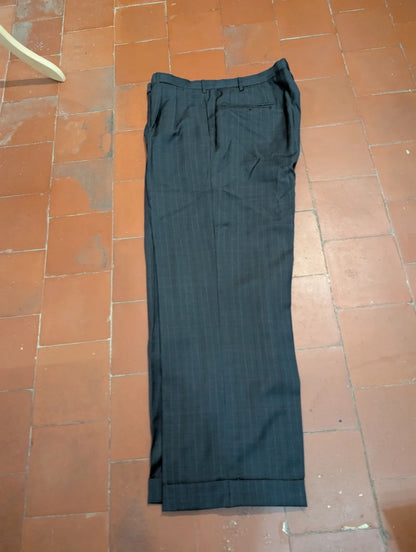 Ravissant costume a carreaux en laine légère