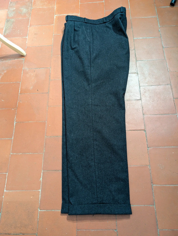 Sympathique costume croisé en flanelle lourde