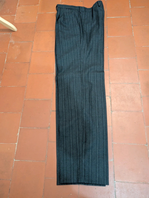 Gentil costume 3 piece pinstripe en flanelle