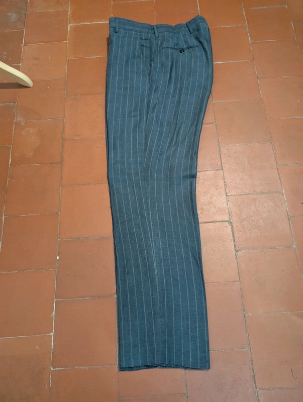 Redoutable costume pinstripe en lin