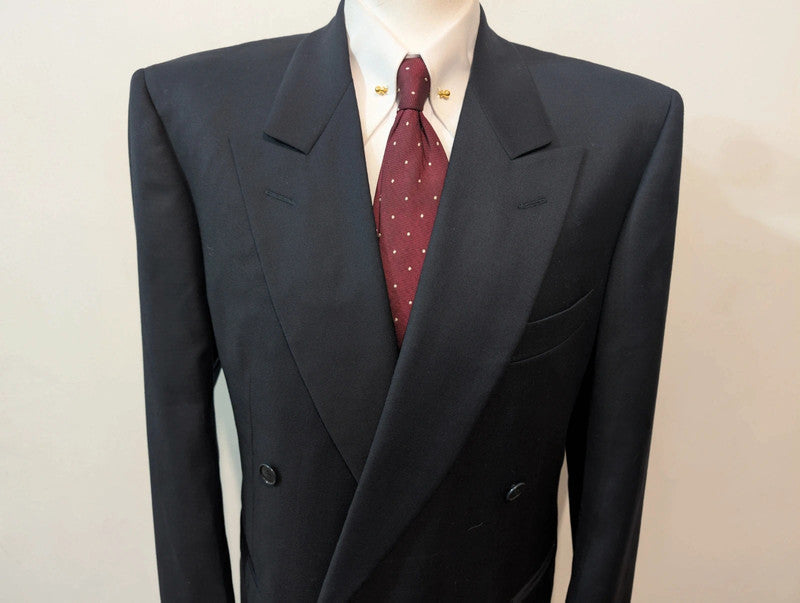 Incroyable costume croisé bleu marine en laine