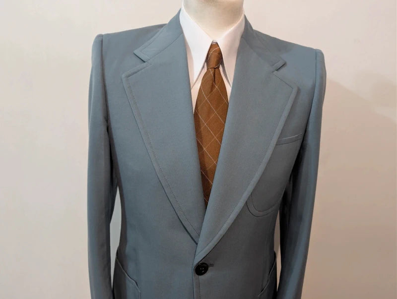 Elegante hellblaue Wolljacke