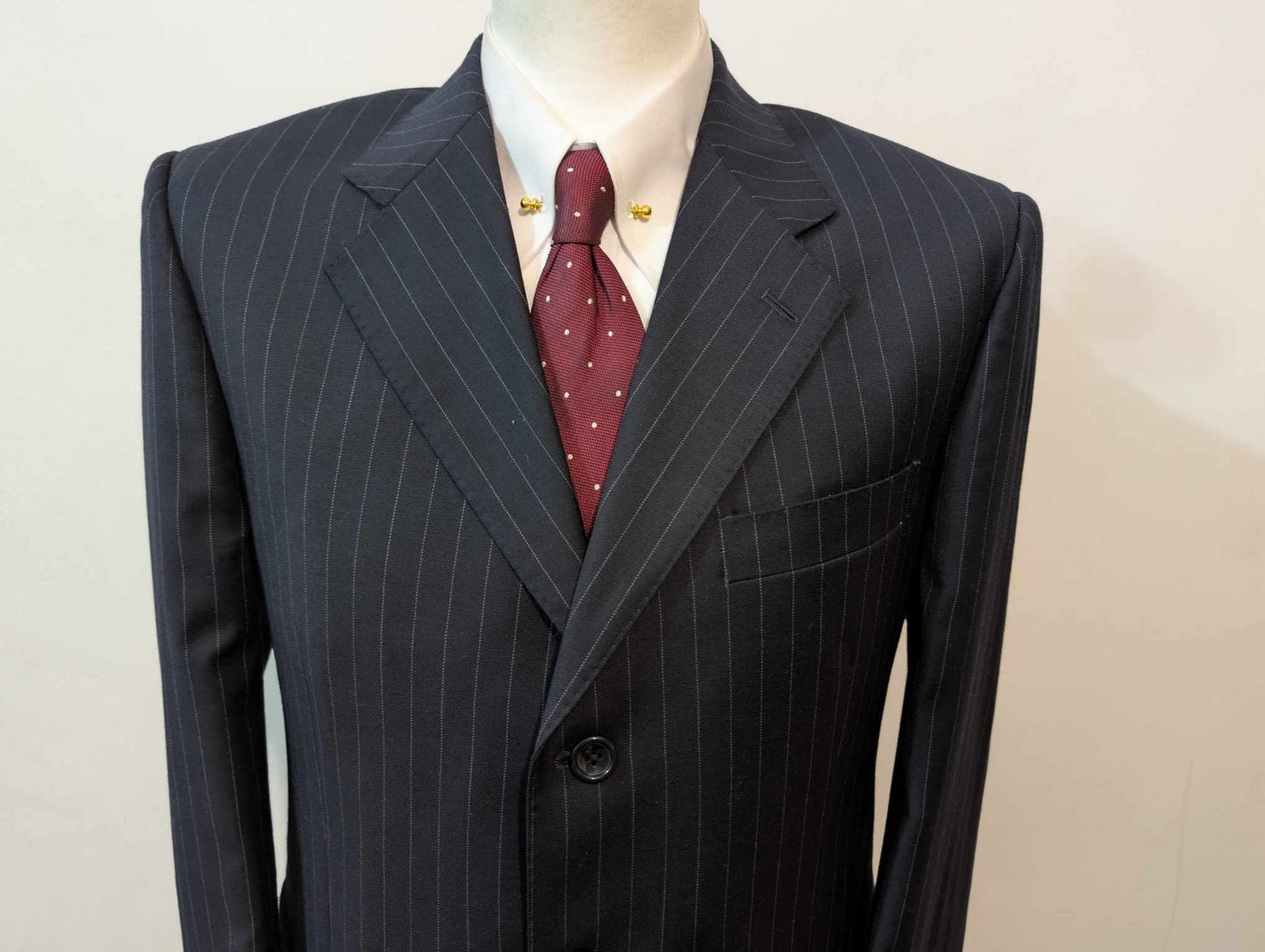 Ravissant costume pinstripe en laine