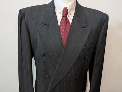 Effroyable costume croisé chalkstripe en laine