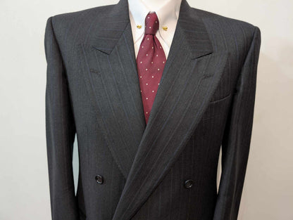 Méchant costume croisé pinstripe en laine