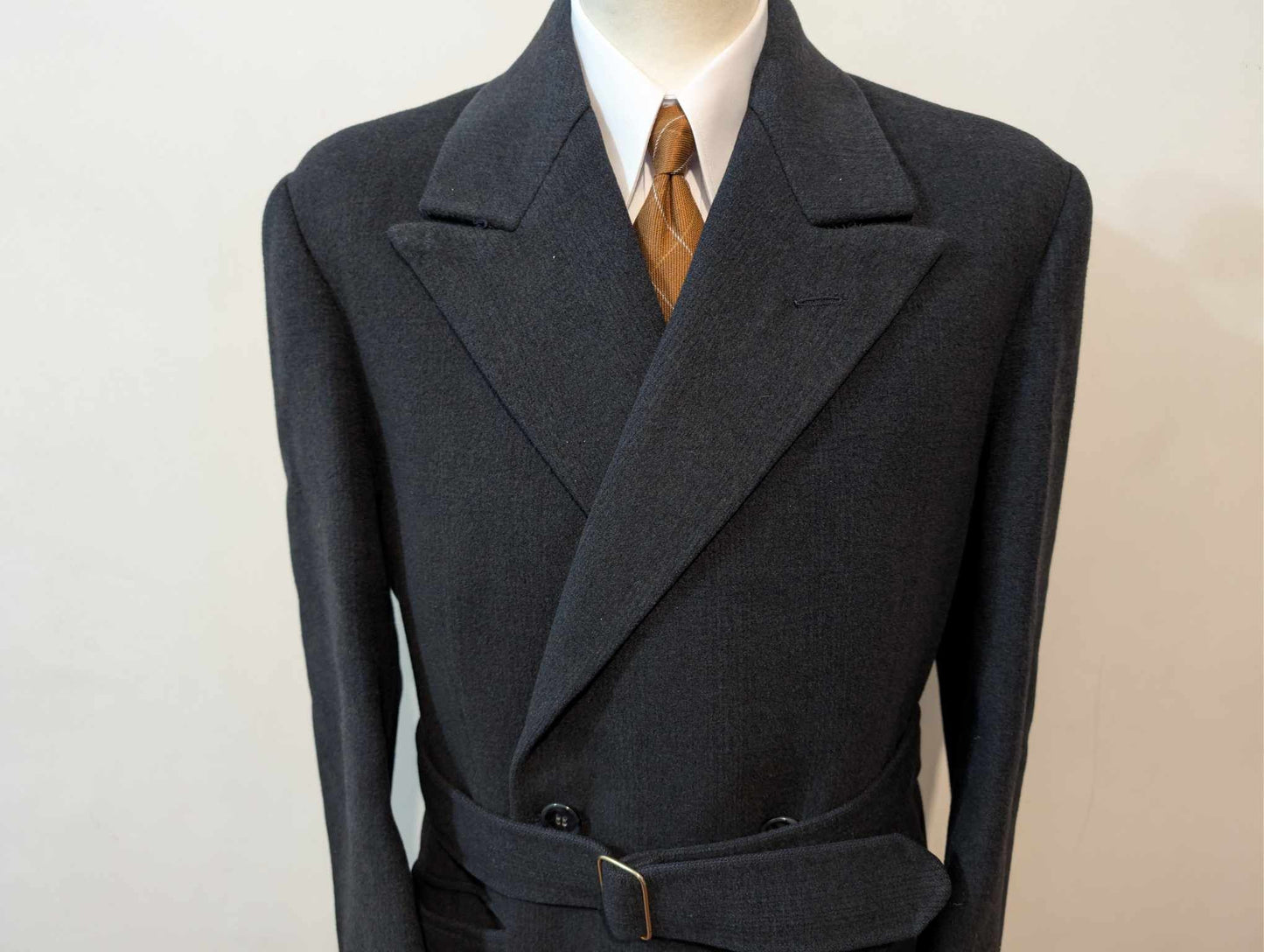 Ancien manteau croisé en laine