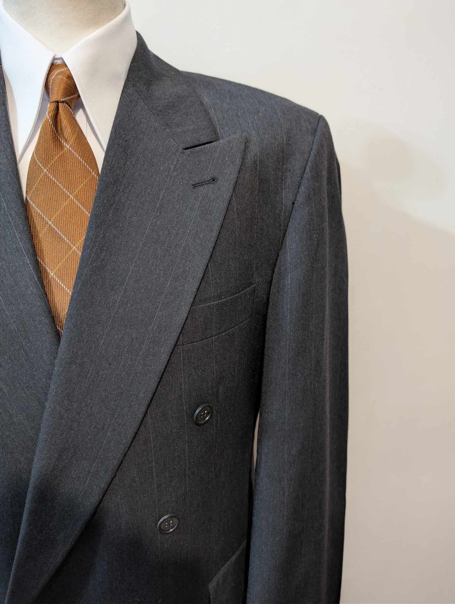 Classique costume croisé pinstripe en laine