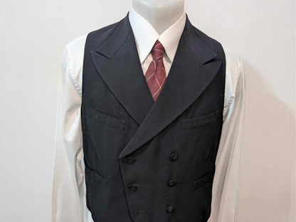 Schwarzer doppelreihiger Wollcardigan