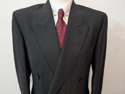 Sublime costume croisé noir a rayures