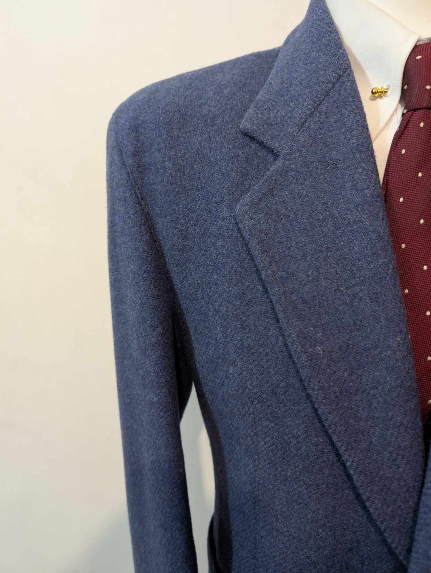 Lumineuse veste bleu en tweed