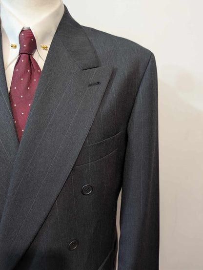 Magnifique costume croisé pinstripe en laine