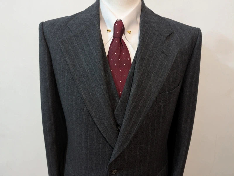 Spectaculaire costume 3 piece pinstripe en flanelle