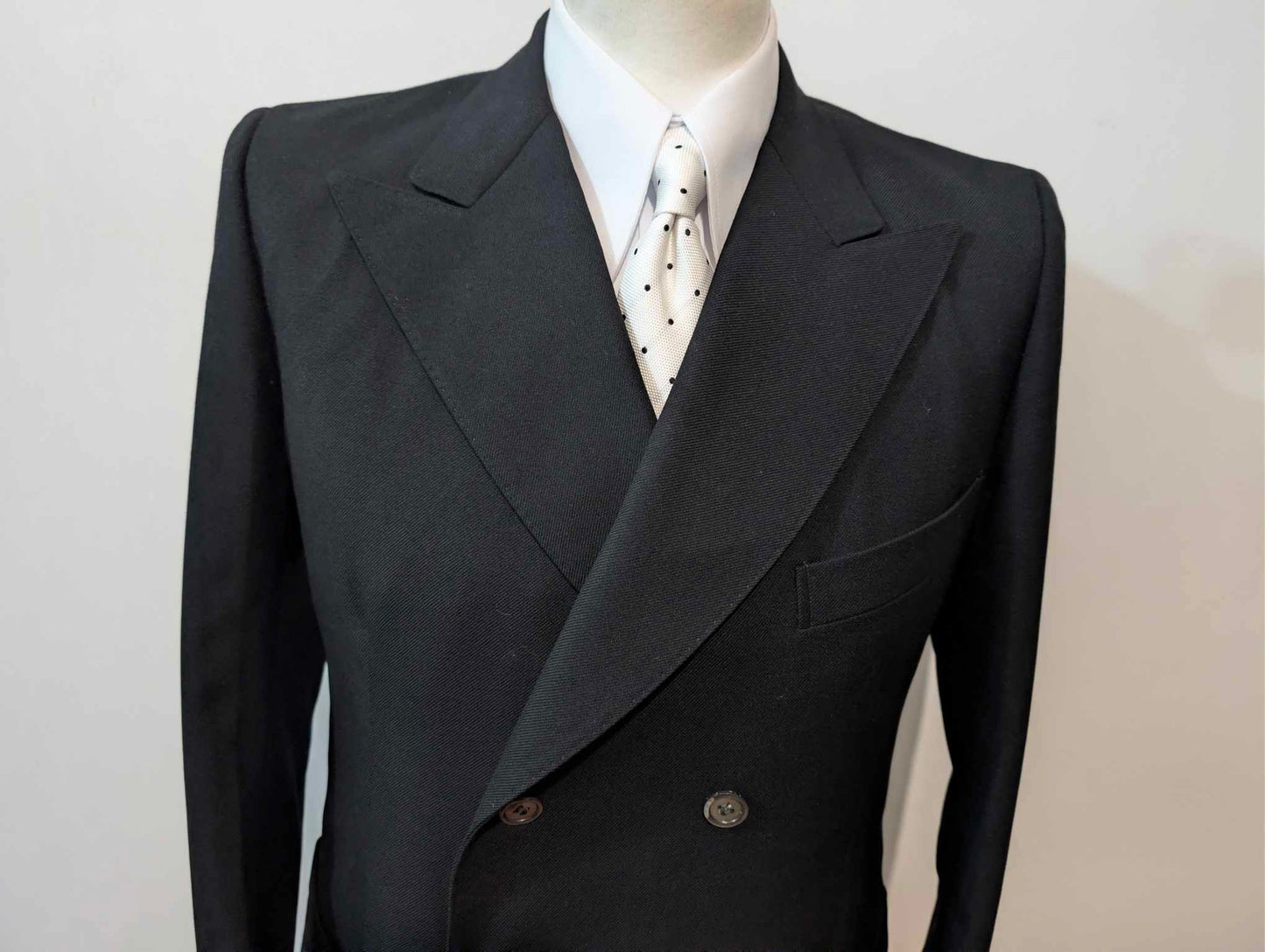 Beeindruckende, zweireihige Wolljacke