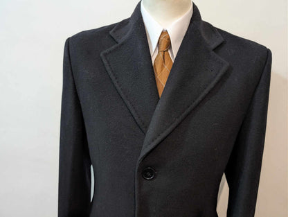 Élégant manteau noir en laine