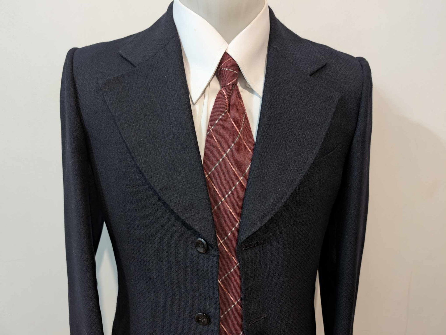 Petit costume bleu marine en laine
