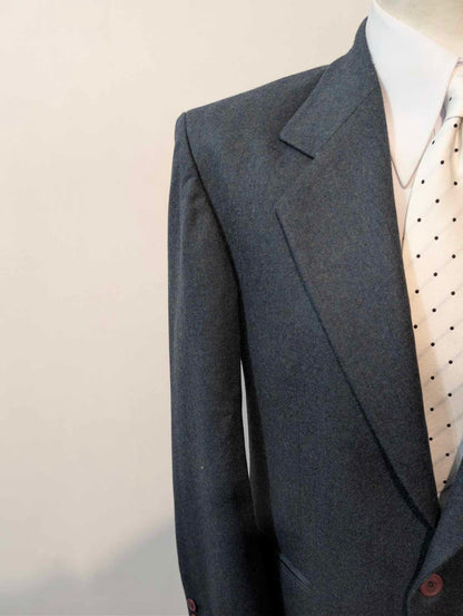 Wunderschöner blauer Anzug aus schwerem Flanell