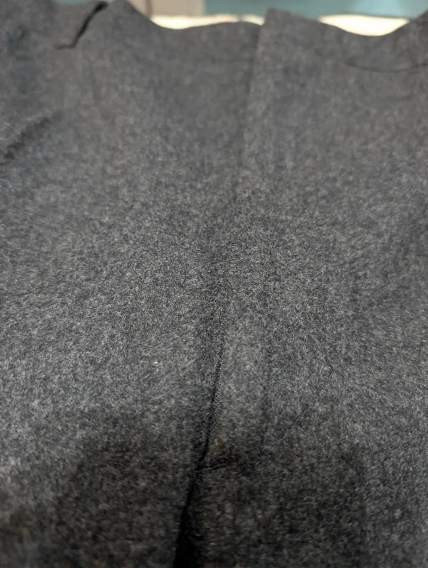 46FR Schwere graue Flanellhose