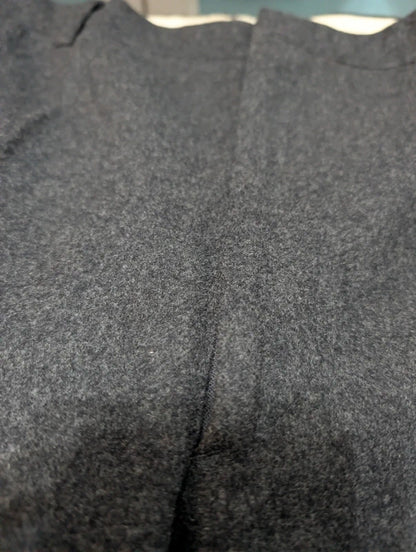 46FR Schwere graue Flanellhose