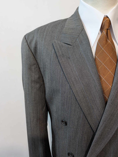 Spectaculaire costume croisé gris en laine