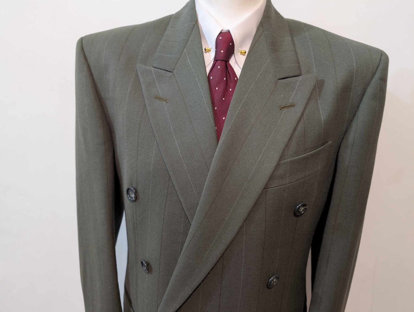 Fabuleux costume croisé chalkstripe en flanelle