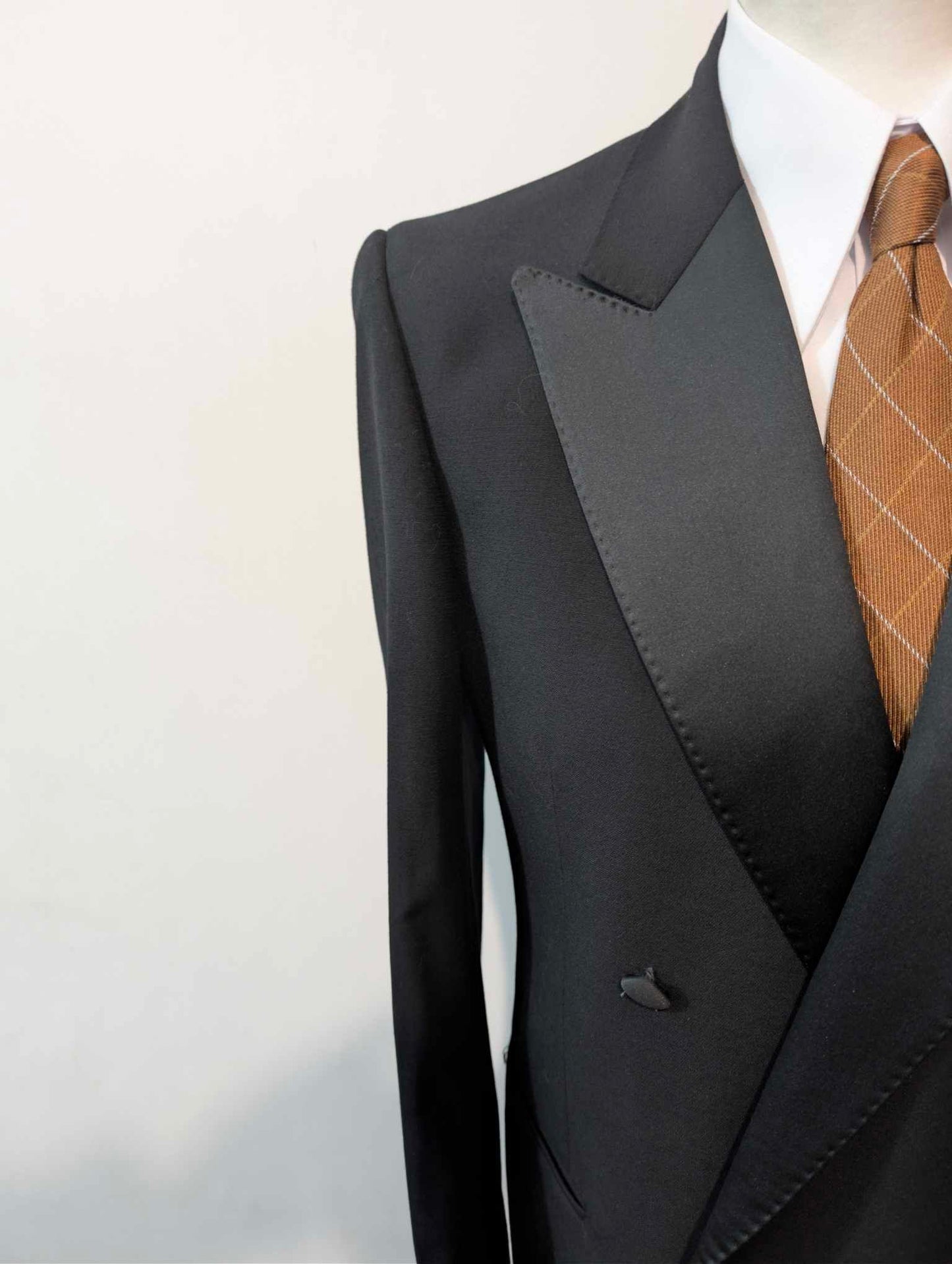 Fabelhafter zweireihiger Woll-Smoking