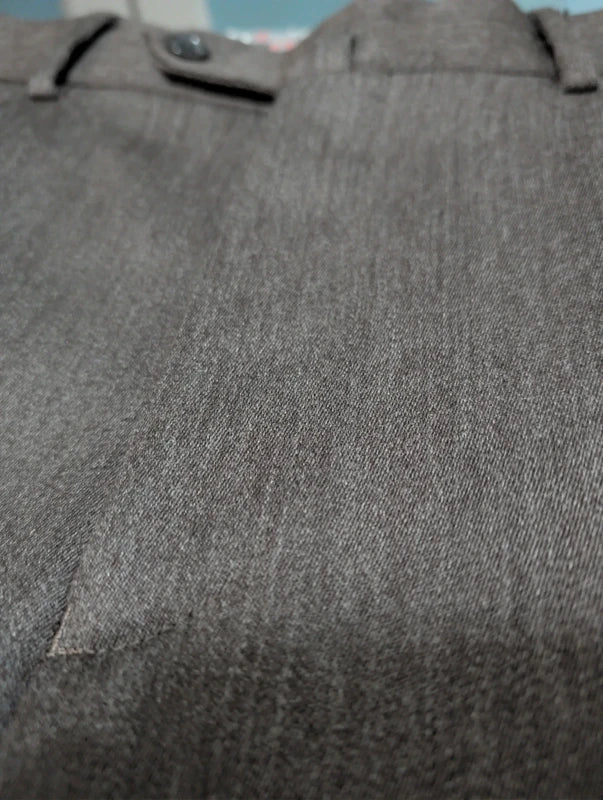 Größe 40FR, wunderschöne braune Wollhose