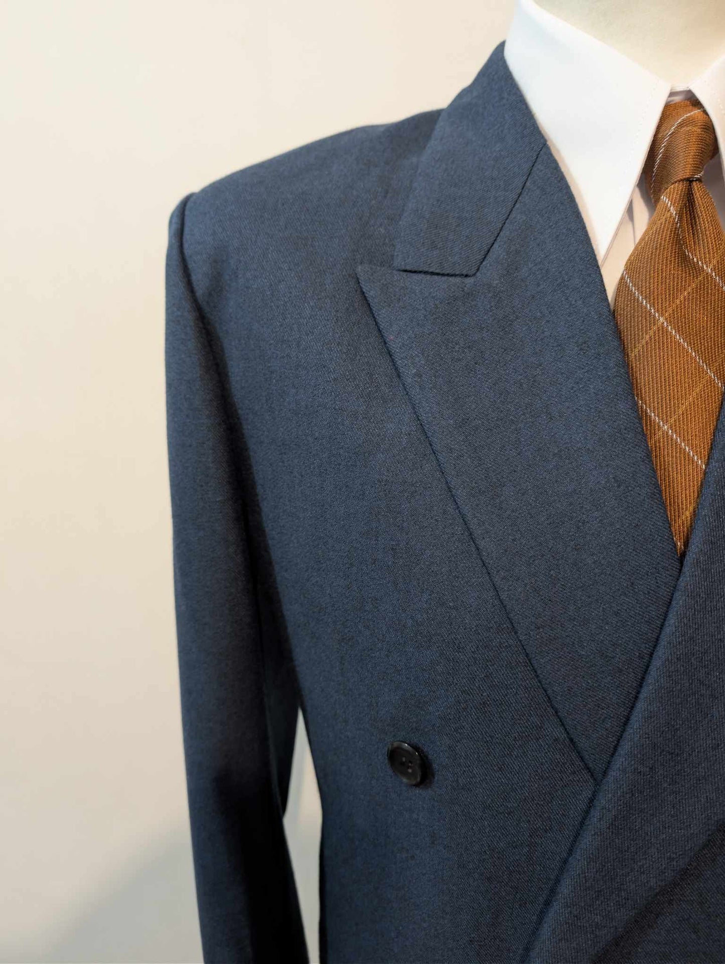 Superbe costume croisé bleu marine en laine