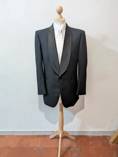 Fabelhafter Woll-Smoking