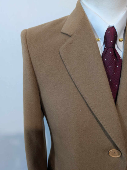 Lumineux manteau de couleur camel en laine