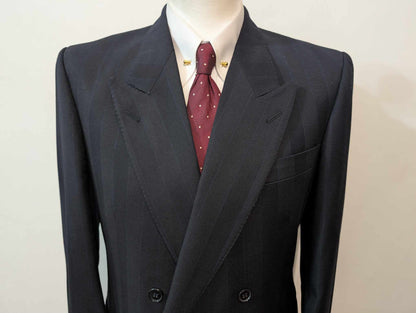 Incroyable costume croisé pinstripe en laine