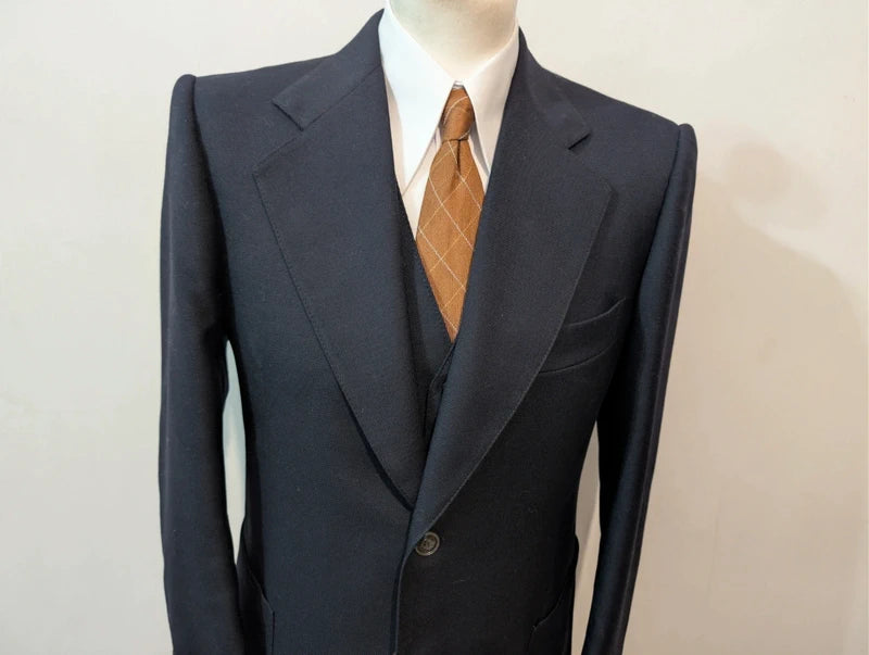 Eleganter marineblauer 3-teiliger Wollanzug