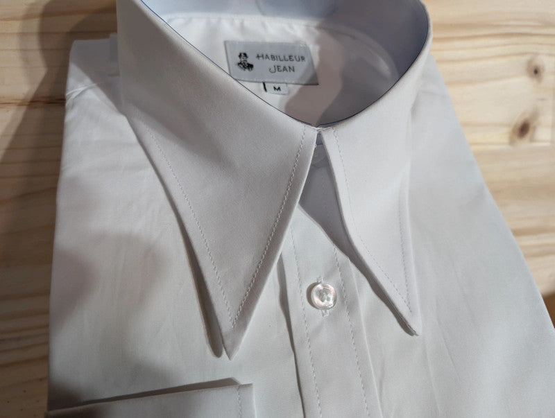 Cotton shirt with point collar Close 10cm