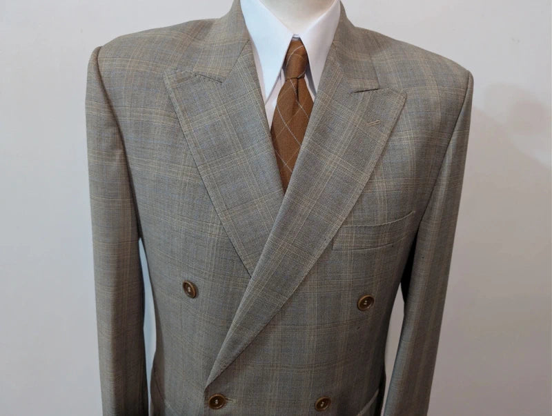 Fabelhafter grauer Zweireiheranzug aus Wolle