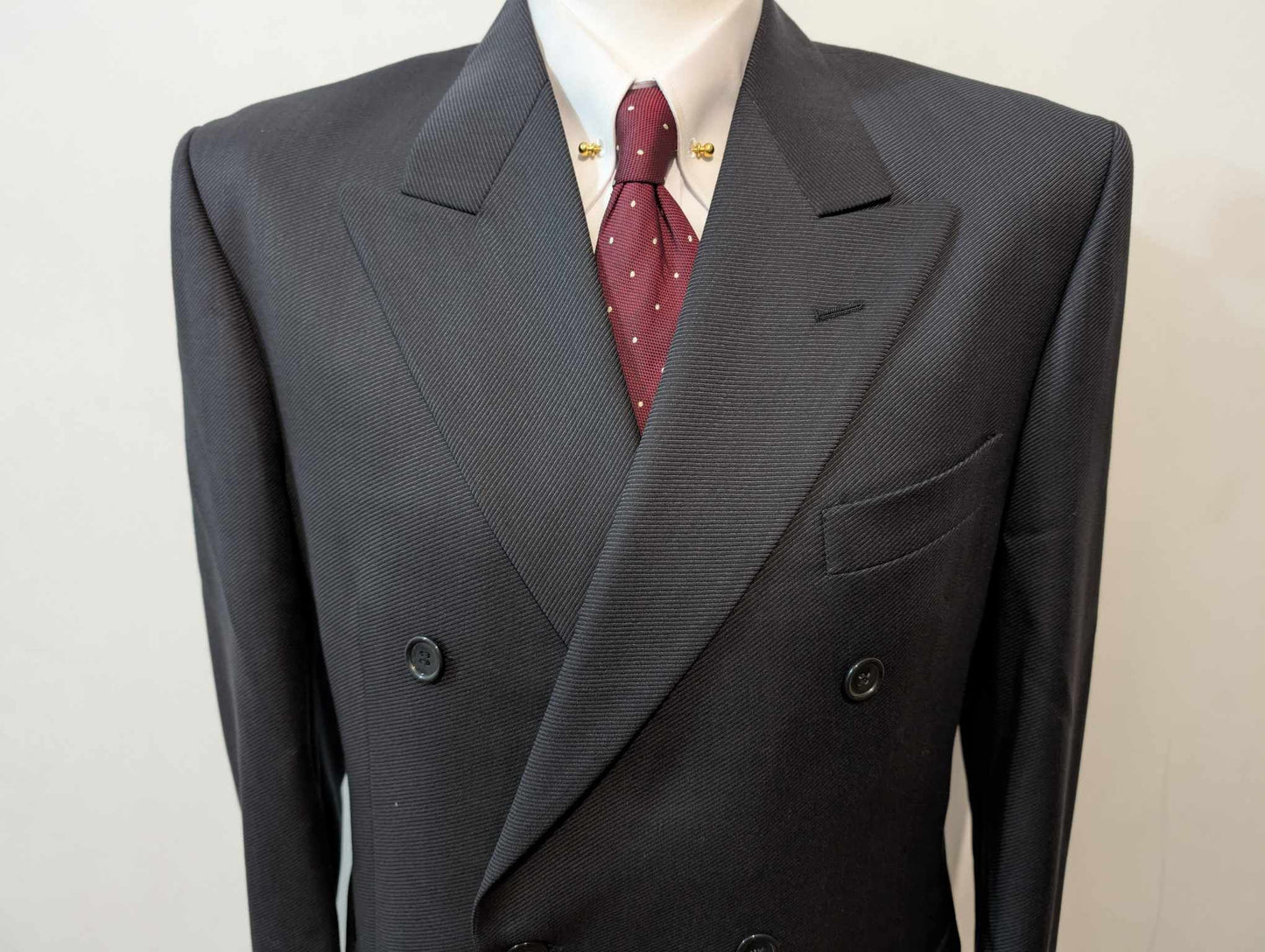 Incroyable costume croisé de couleurs gris anthracite en laine