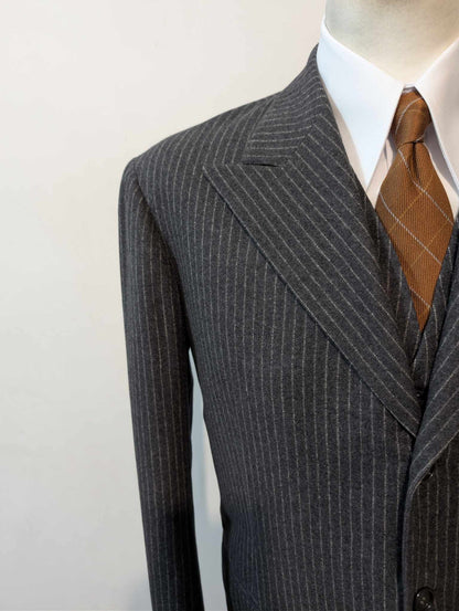 Dangereux costume 3 pièces pinstripe en flanelle lourde
