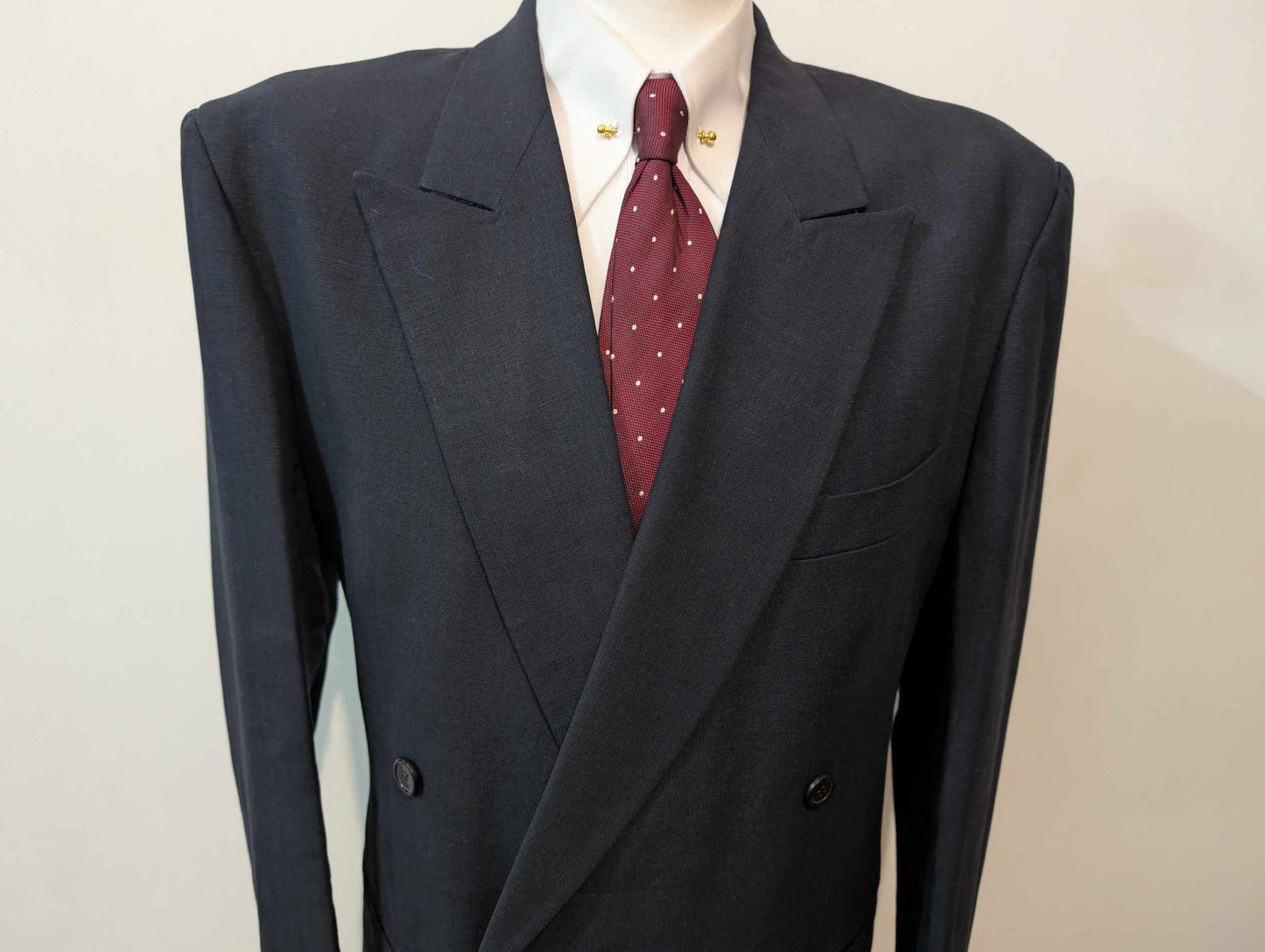 Incroyable costume croisé bleu marine en lin coton
