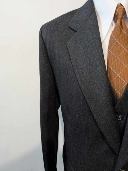 Fabuleux costume 3 pièces de couleur gris en flanelle