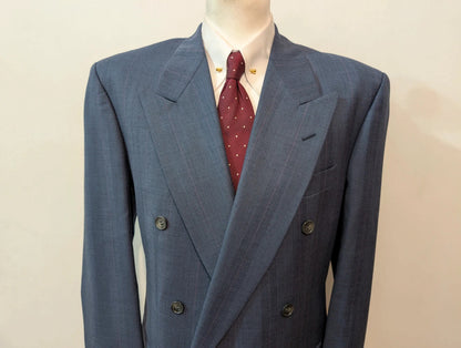 Incroyable costume croisé pinstripe