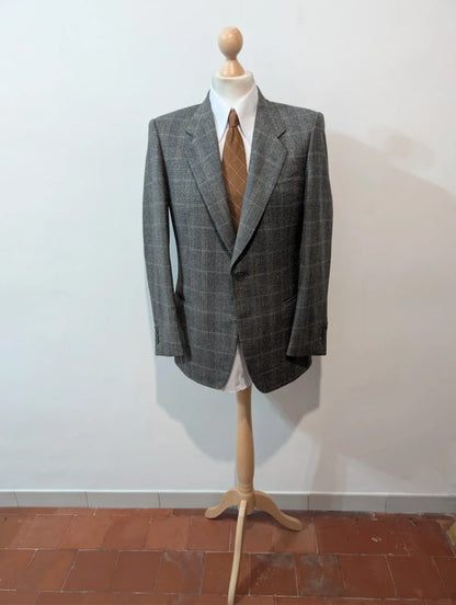 Toller grauer Anzug aus schwerem Flanell