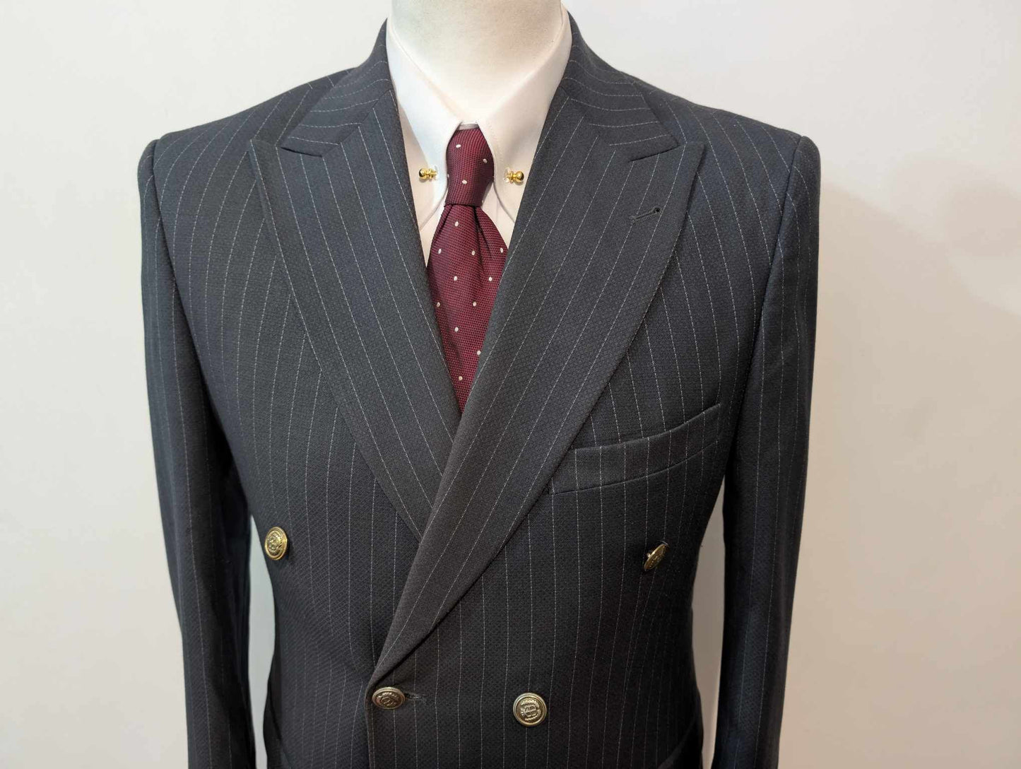Classique costume croisé a rayure