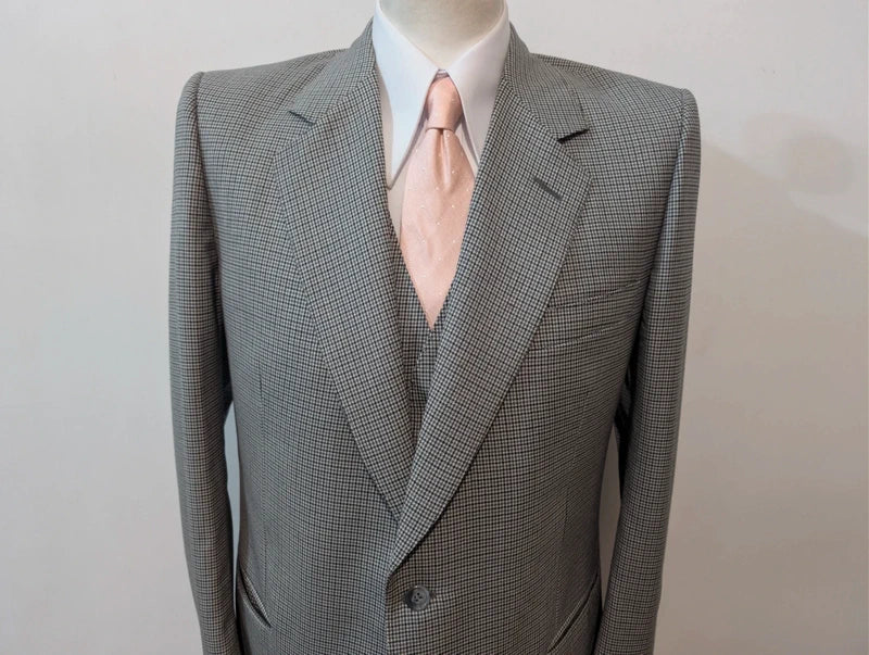 Eleganter 3-teiliger Anzug aus Hahnentritt