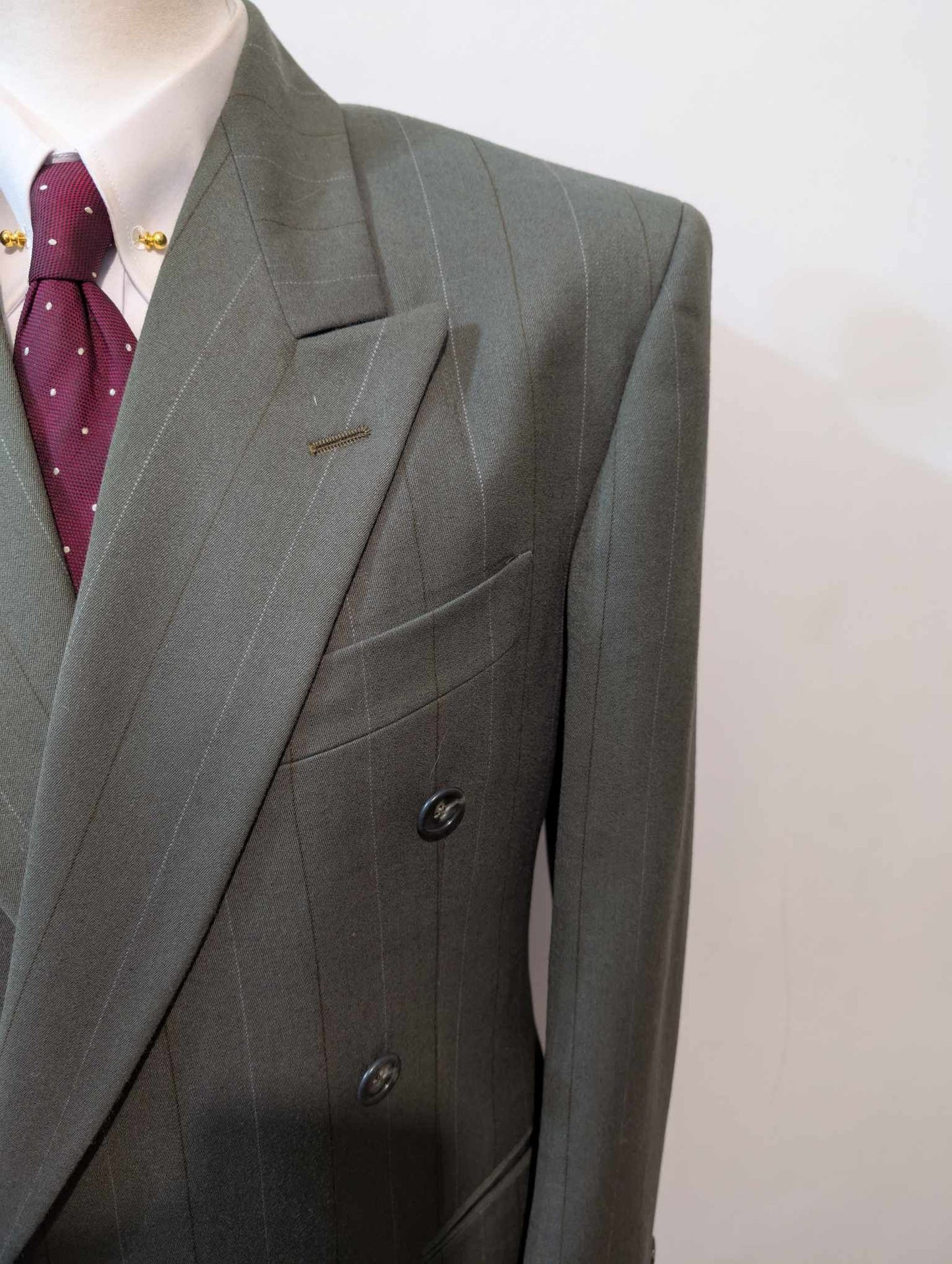 Fabuleux costume croisé chalkstripe en flanelle