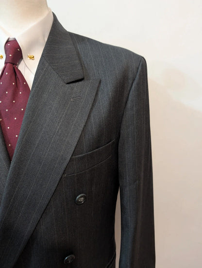 Chouet costume croisé pinstripe