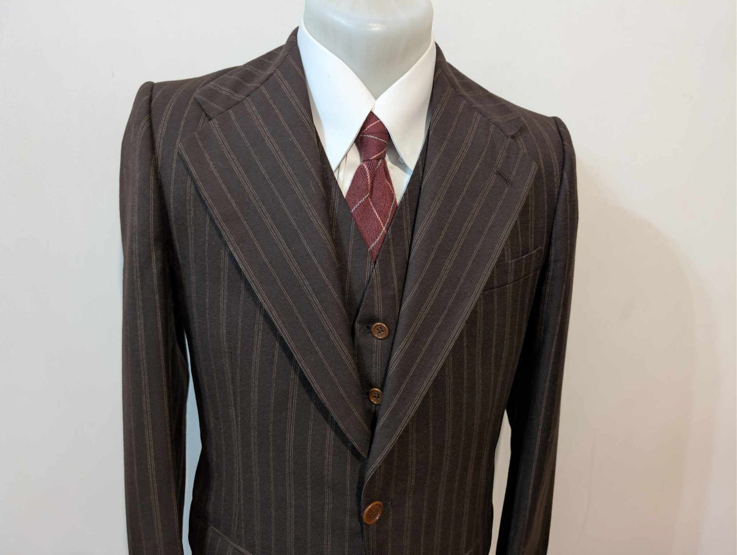 Fabuleux costume 3 pièces pinstripe en laine
