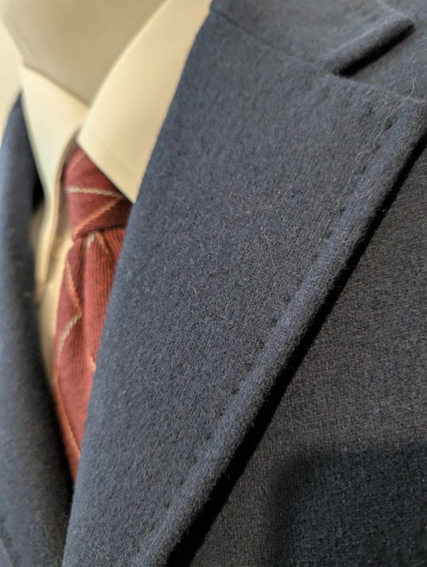 Mignon manteau bleu marine en laine