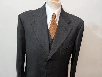 Unglaublicher dreiteiliger Loro Piana-Anzug