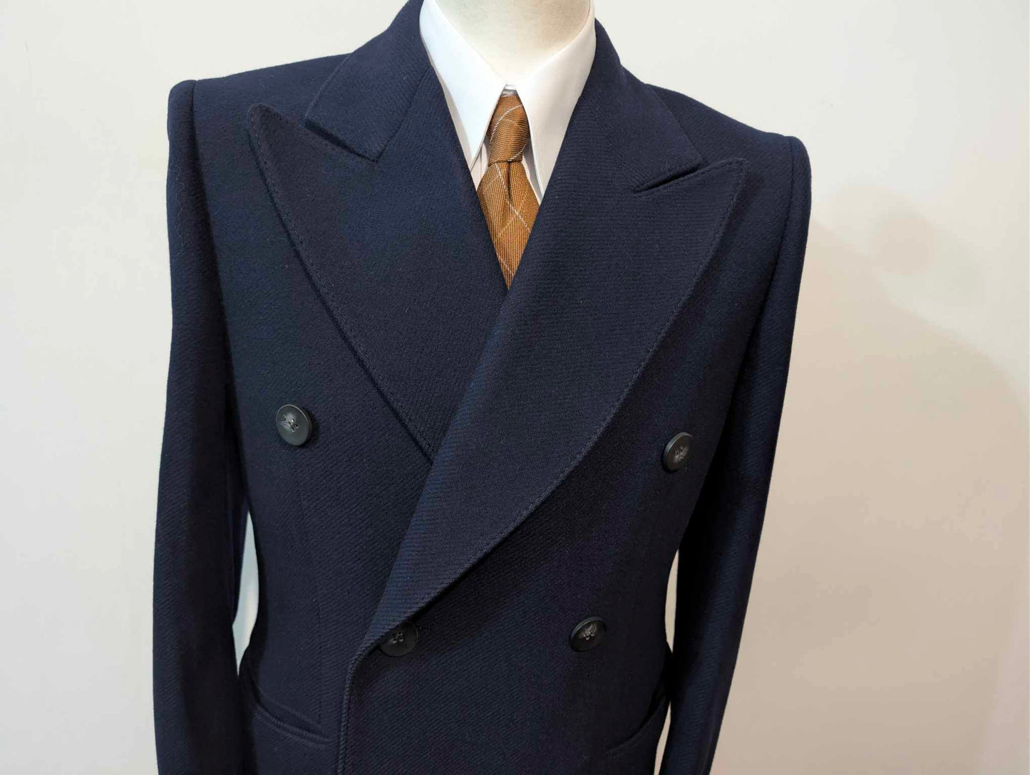 Toller, zweireihiger, marineblauer Wollmantel