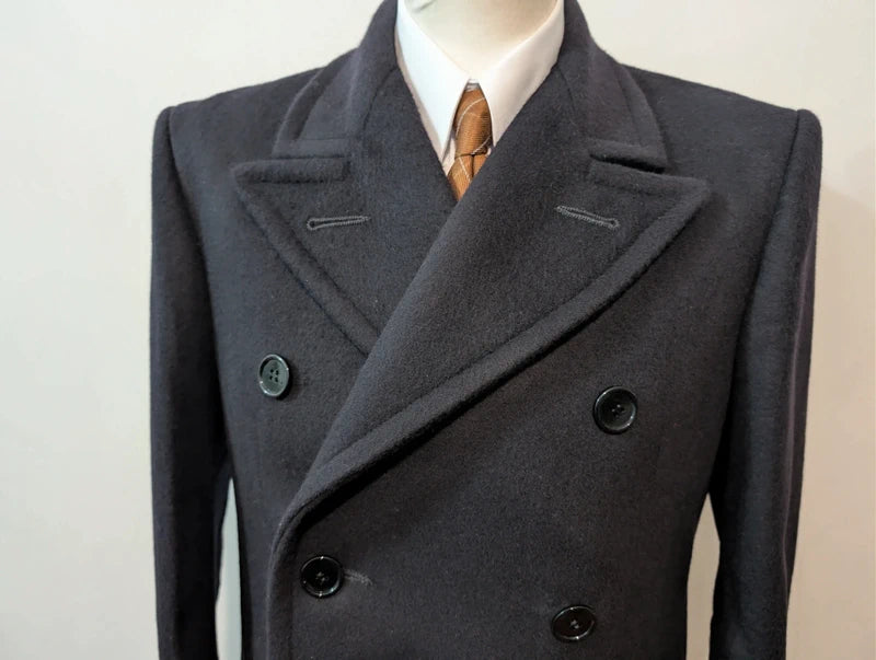 Fantastischer zweireihiger Mantel